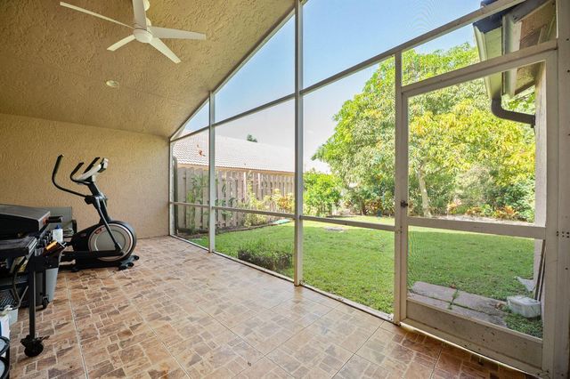 1842 OAK BERRY Circle, Wellington, FL 33414