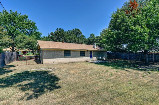 7524 Overhill Road, Fort Worth, TX 76116