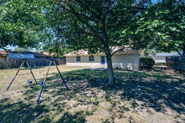 7524 Overhill Road, Fort Worth, TX 76116