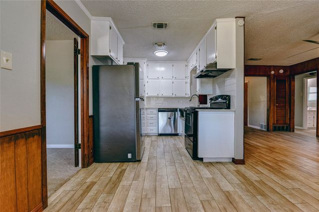 7524 Overhill Road, Fort Worth, TX 76116