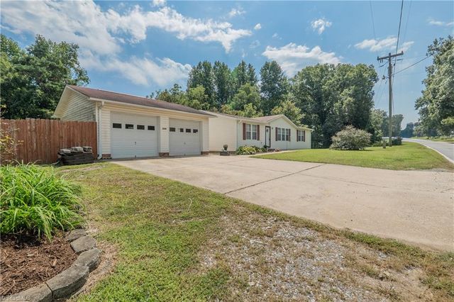 4235 Shady Grove Church Road, East Bend, NC 27018