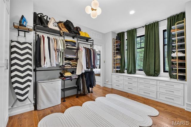 2923 Allen Avenue, St Louis, MO 63104