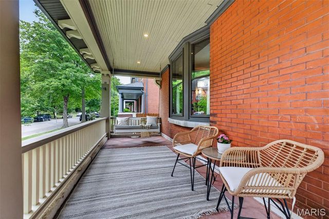 2923 Allen Avenue, St Louis, MO 63104