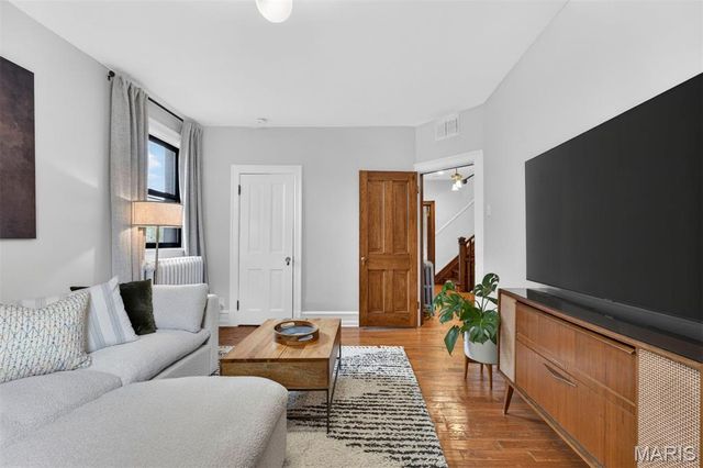 2923 Allen Avenue, St Louis, MO 63104
