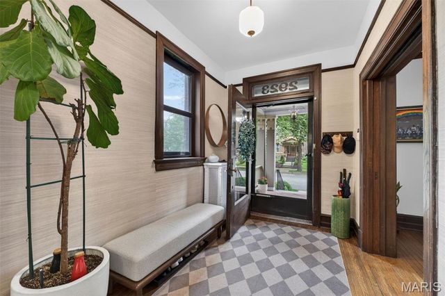 2923 Allen Avenue, St Louis, MO 63104