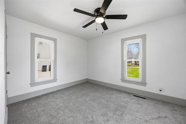 937 8th Street, Marion, IA 52302