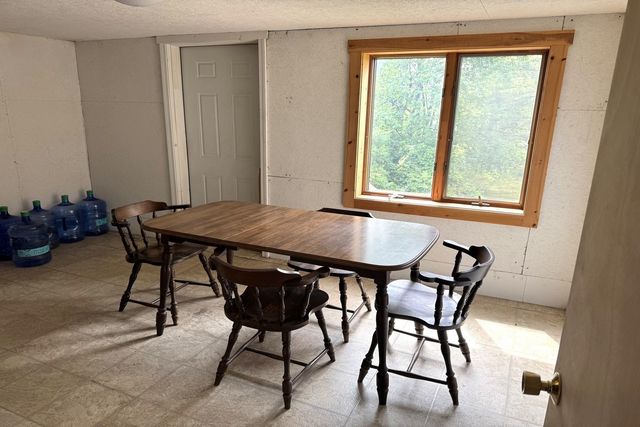 2631 North Grove Street, Rutland City, VT 05701
