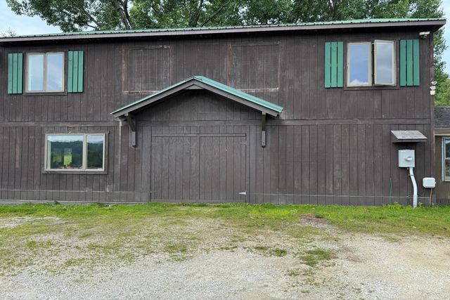 2631 North Grove Street, Rutland City, VT 05701