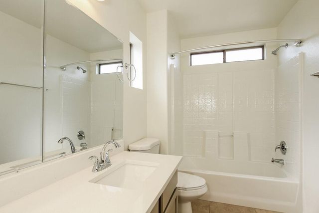 22052 N 30th Drive, Phoenix, AZ 85027