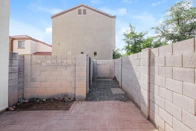 22052 N 30th Drive, Phoenix, AZ 85027