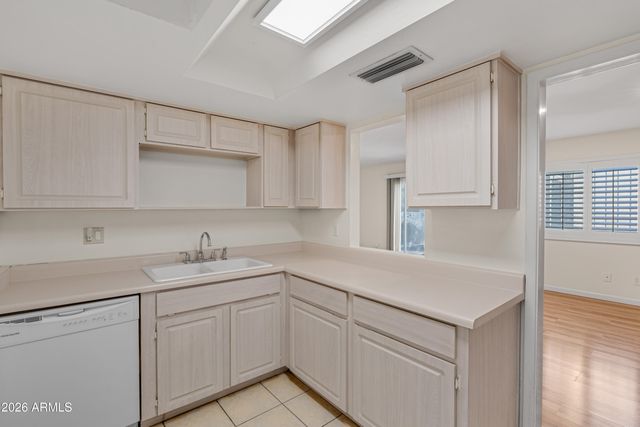 7804 E PLAZA Avenue, Scottsdale, AZ 85250