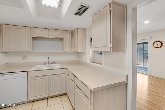 7804 E PLAZA Avenue, Scottsdale, AZ 85250
