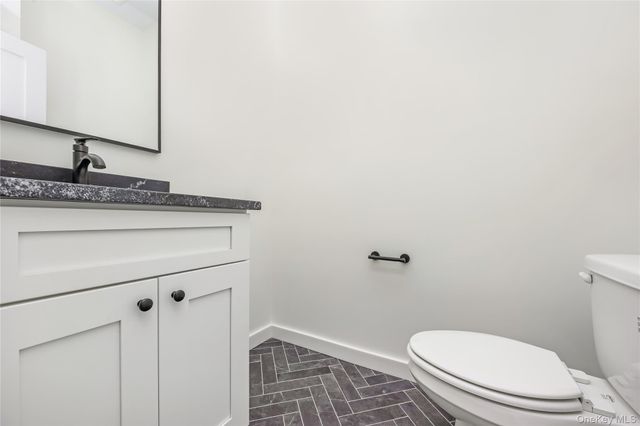 510 Bayport Avenue, Bayport, NY 11705