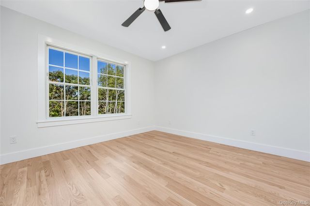 510 Bayport Avenue, Bayport, NY 11705