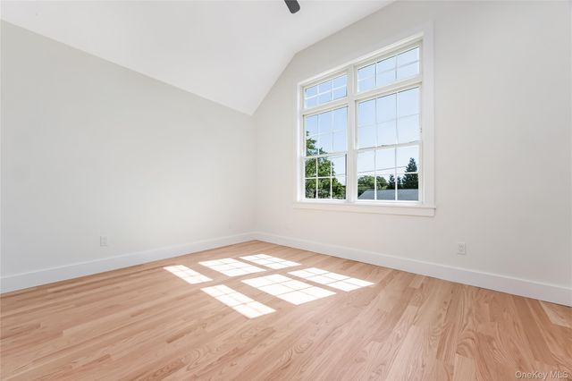 510 Bayport Avenue, Bayport, NY 11705