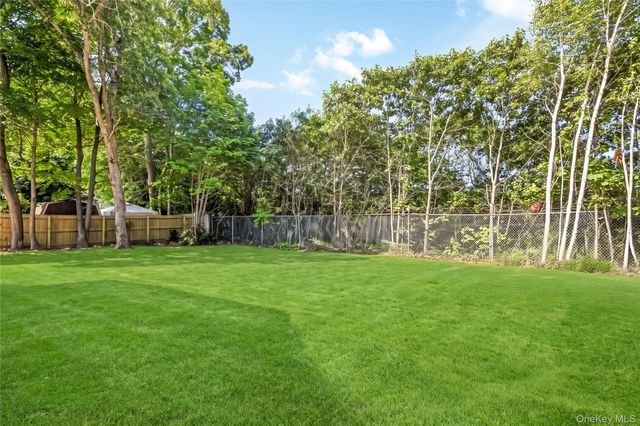 510 Bayport Avenue, Bayport, NY 11705