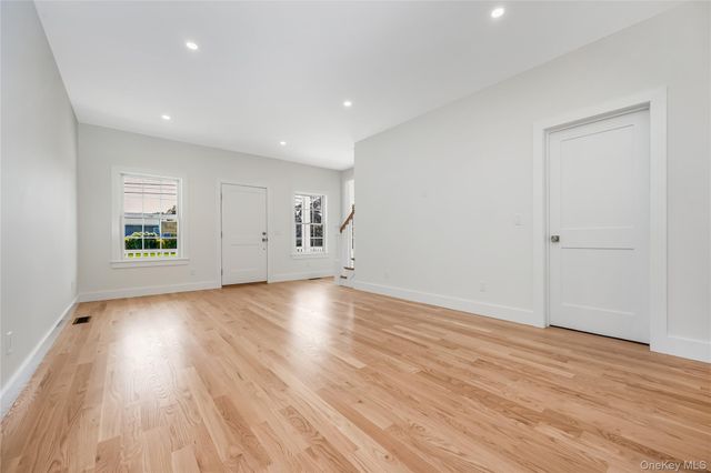 510 Bayport Avenue, Bayport, NY 11705