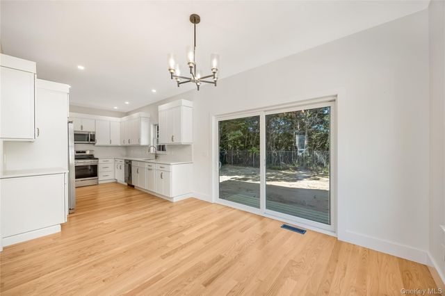510 Bayport Avenue, Bayport, NY 11705