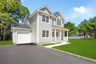510 Bayport Avenue, Bayport, NY 11705