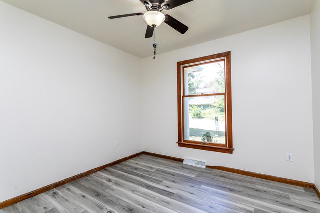 4026 E SONORA CT, Columbia, MO 65201