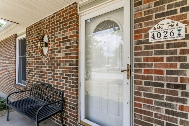 4026 E SONORA CT, Columbia, MO 65201