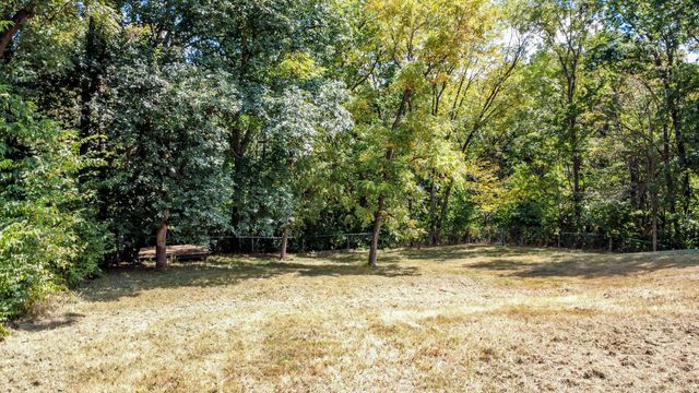 4026 E SONORA CT, Columbia, MO 65201