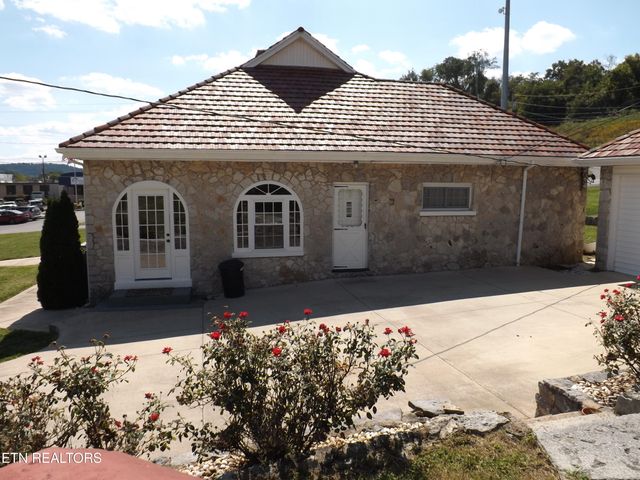 1702 Haynes St, Tazewell, TN 37879