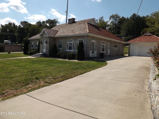 1702 Haynes St, Tazewell, TN 37879