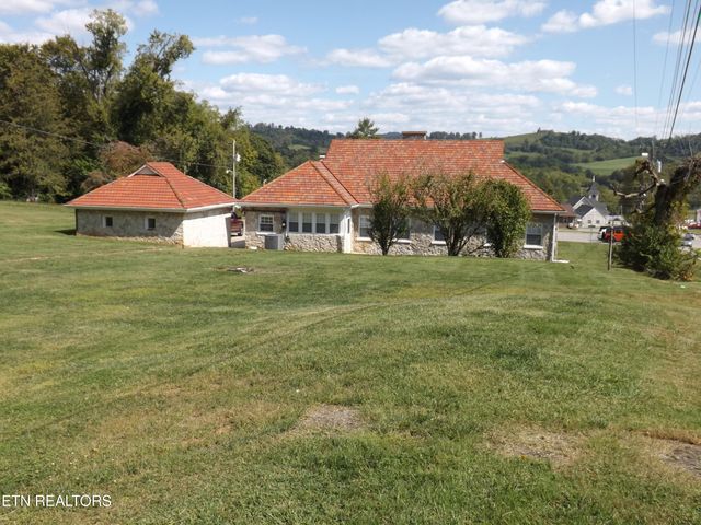 1702 Haynes St, Tazewell, TN 37879