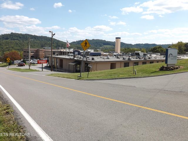 1702 Haynes St, Tazewell, TN 37879