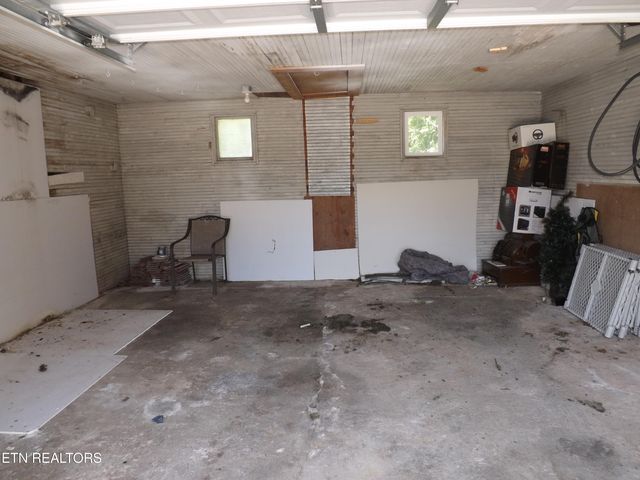 1702 Haynes St, Tazewell, TN 37879