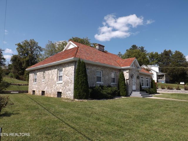 1702 Haynes St, Tazewell, TN 37879