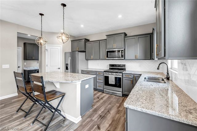 342 Foxglove Drive, Wadsworth, OH 44281