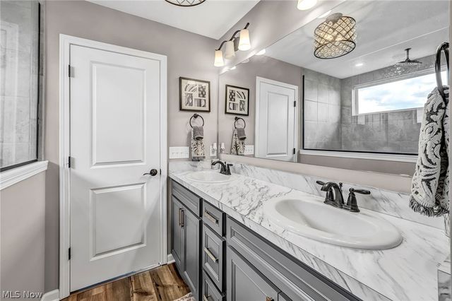 342 Foxglove Drive, Wadsworth, OH 44281