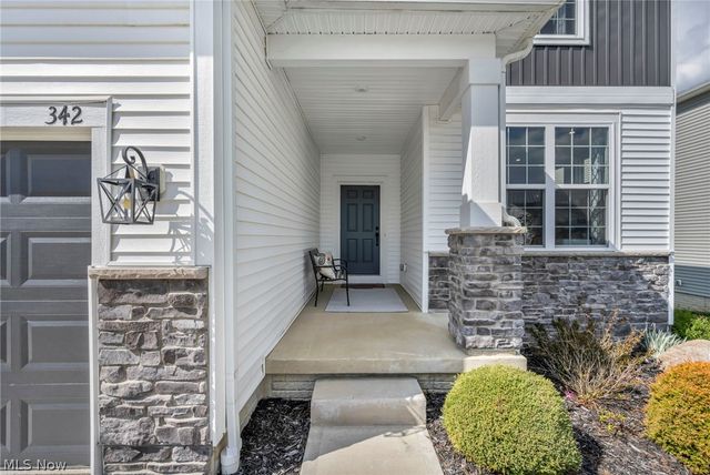 342 Foxglove Drive, Wadsworth, OH 44281