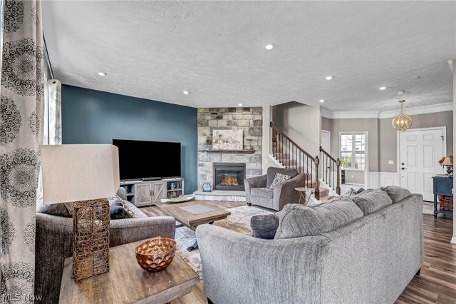 342 Foxglove Drive, Wadsworth, OH 44281