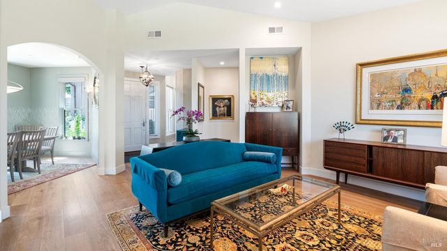 3971 Rincon Ridge Dr W, Santa Rosa, CA 95404