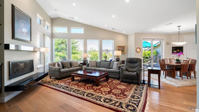 3971 Rincon Ridge Dr W, Santa Rosa, CA 95404