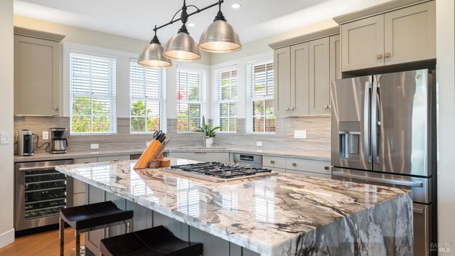 3971 Rincon Ridge Dr W, Santa Rosa, CA 95404