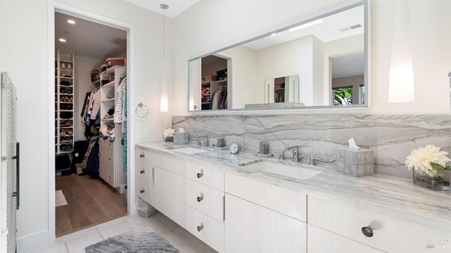 3971 Rincon Ridge Dr W, Santa Rosa, CA 95404