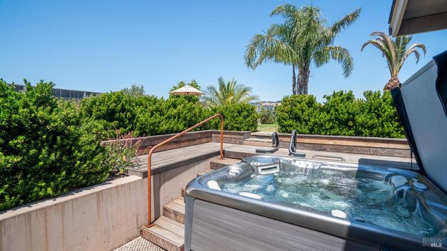 3971 Rincon Ridge Dr W, Santa Rosa, CA 95404