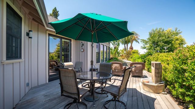 3971 Rincon Ridge Dr W, Santa Rosa, CA 95404