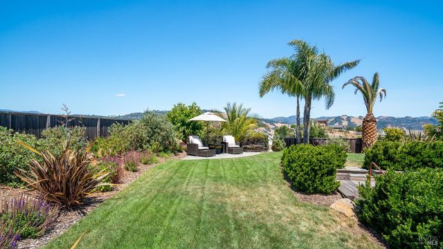 3971 Rincon Ridge Dr W, Santa Rosa, CA 95404