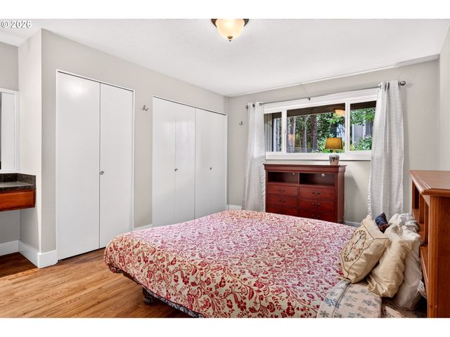 6610 Sw TERRI Ct, Portland, OR 97225