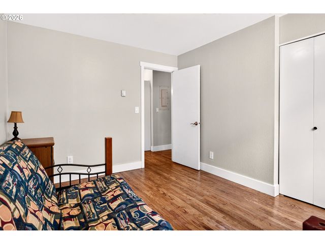 6610 Sw TERRI Ct, Portland, OR 97225
