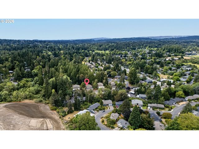 6610 Sw TERRI Ct, Portland, OR 97225