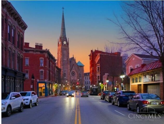 3010 Woodburn Avenue, Cincinnati, OH 45206