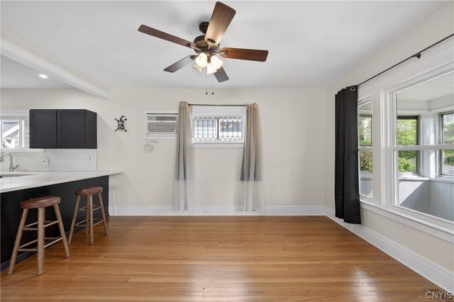 116 Malverne Dr, Syracuse, NY 13208