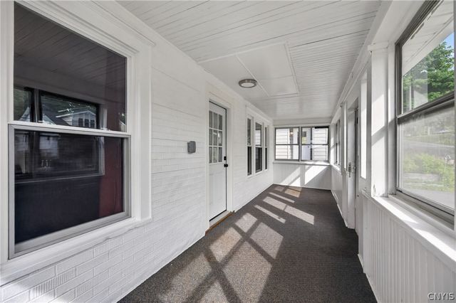 116 Malverne Dr, Syracuse, NY 13208