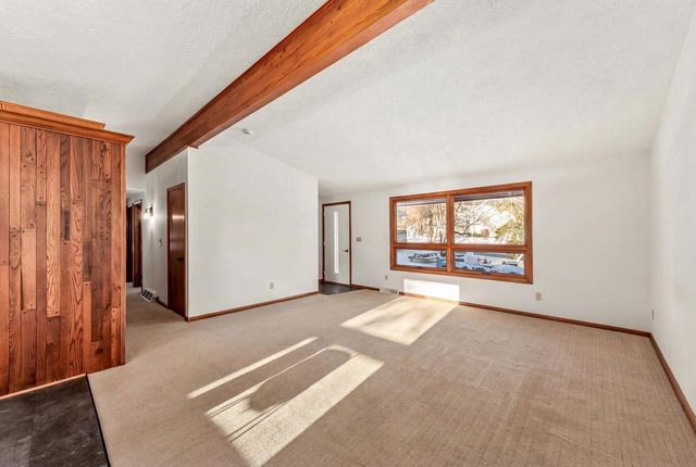 770 Odsila WAY, Fontana, WI 53125